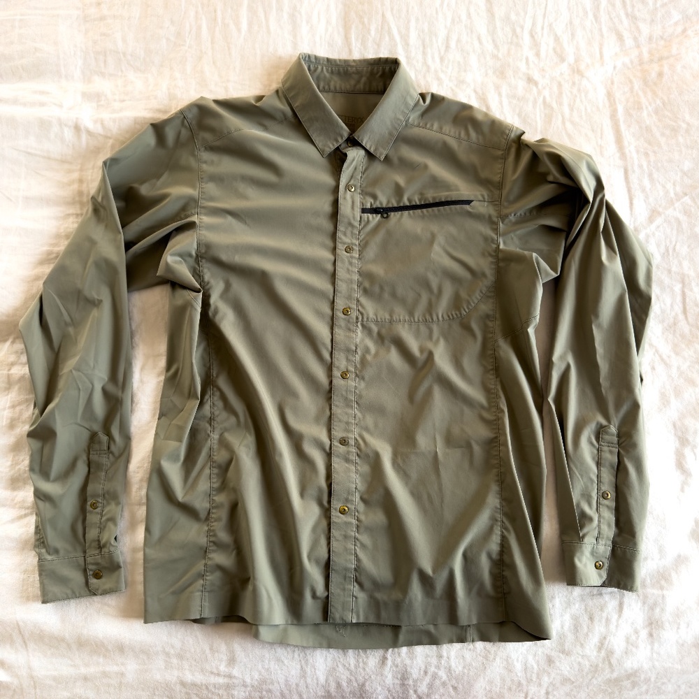 Arcteryx Men's Long Sleeve Lightweight Collared Snap Shirt